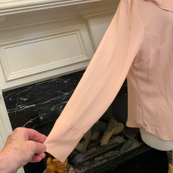 NWT “NY&C” pink chiffon pirate style blouse - Picture 4 of 7